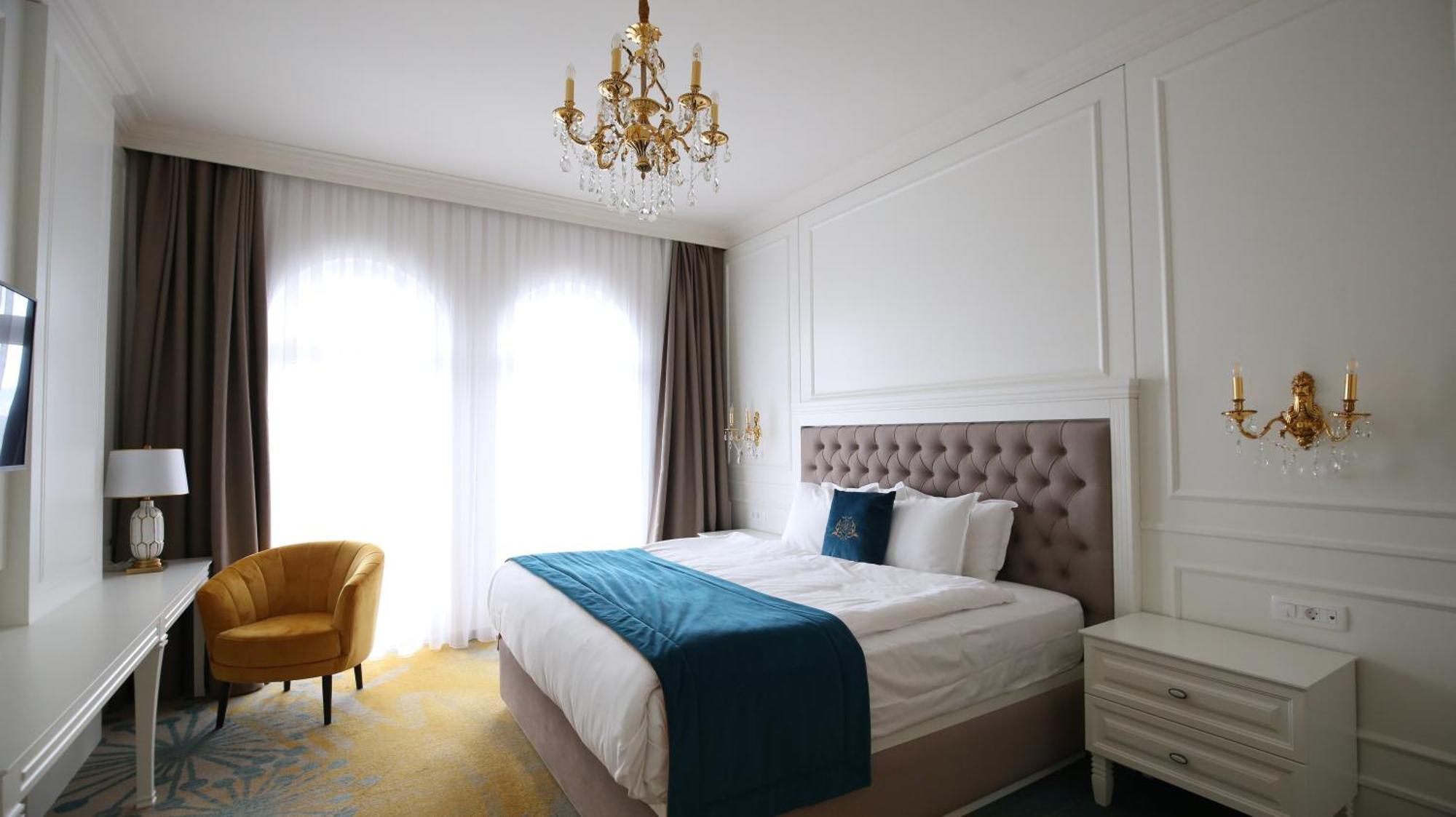 Grand Hotel Belushi Boge Zewnętrze zdjęcie