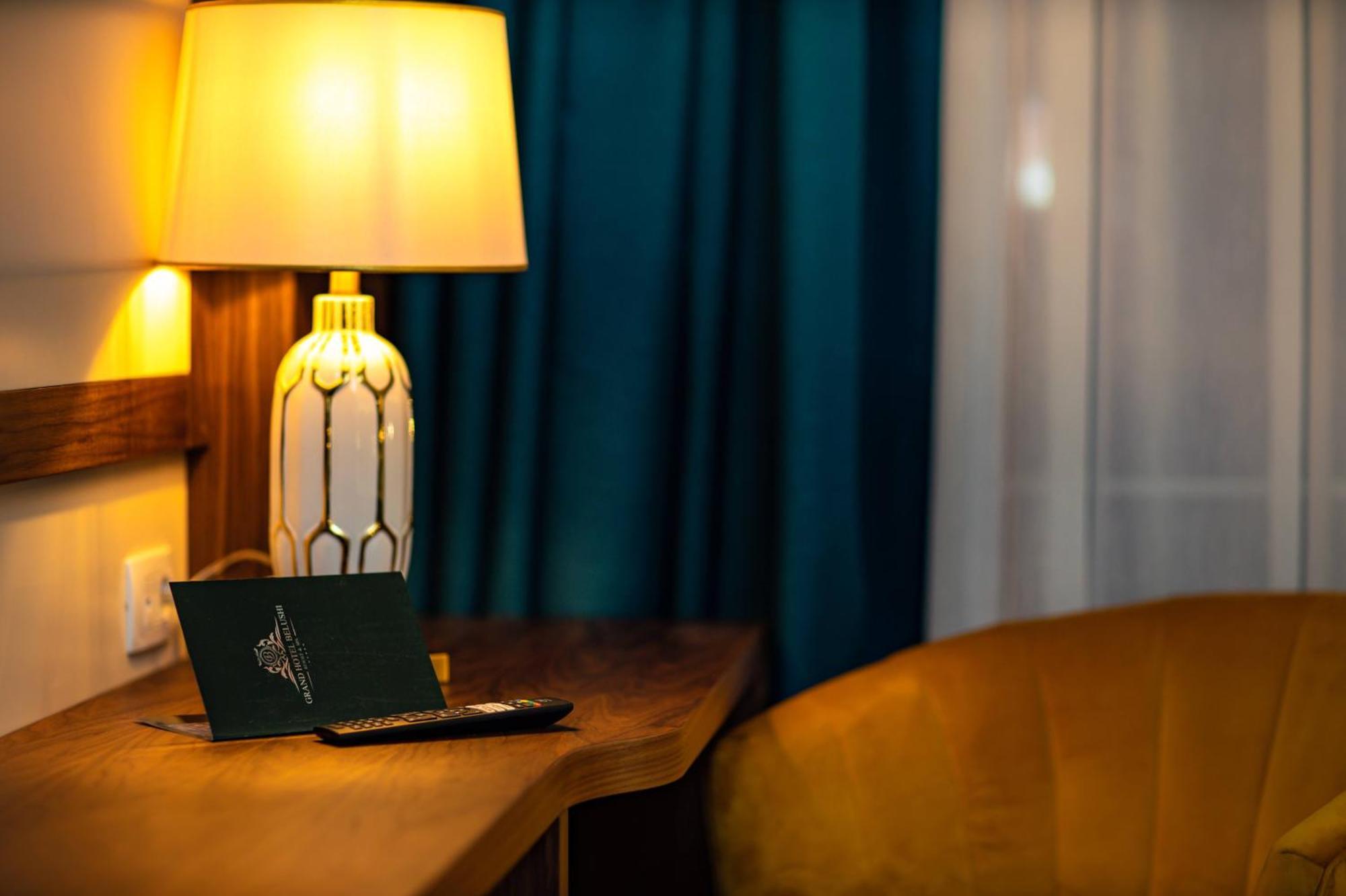 Grand Hotel Belushi Boge Zewnętrze zdjęcie
